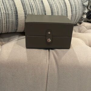 EUC Stackers Dark Taupe Hard Jewelry Case